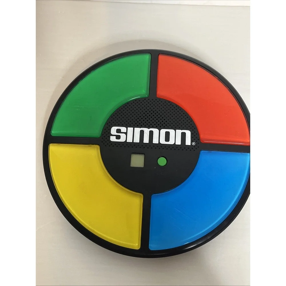 2013 Simon Says Electronic Game Hasbro Classic Toy